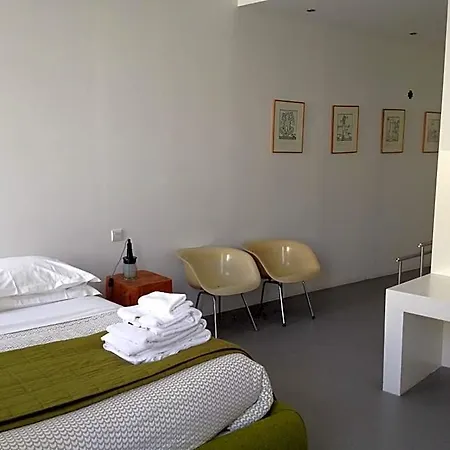 Bed & Breakfast Bloc G 4*