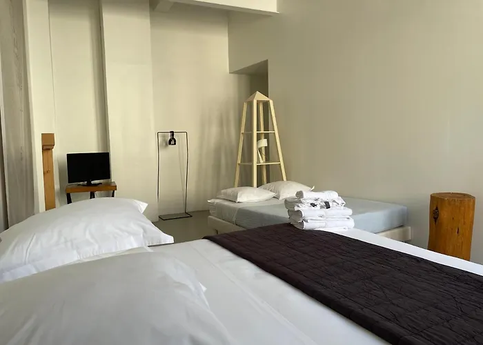 Bloc G Oda ve Kahvaltı 4*