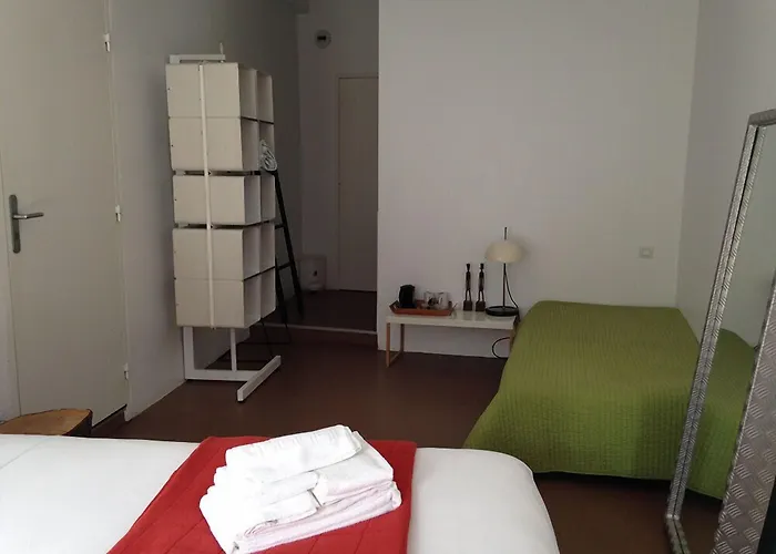 Bloc G Oda ve Kahvaltı Carcassonne