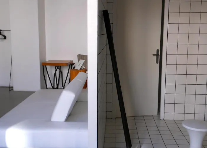 Bloc G Oda ve Kahvaltı Carcassonne