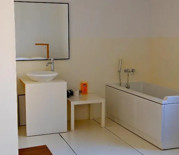 Oda ve Kahvaltı Bloc G 4*