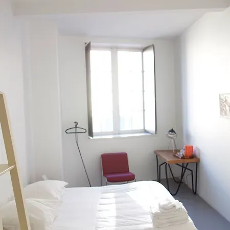 Bloc G Oda ve Kahvaltı Carcassonne