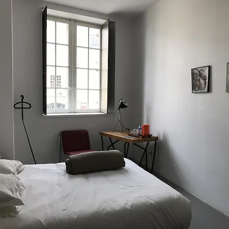 Bloc G Oda ve Kahvaltı 3*
